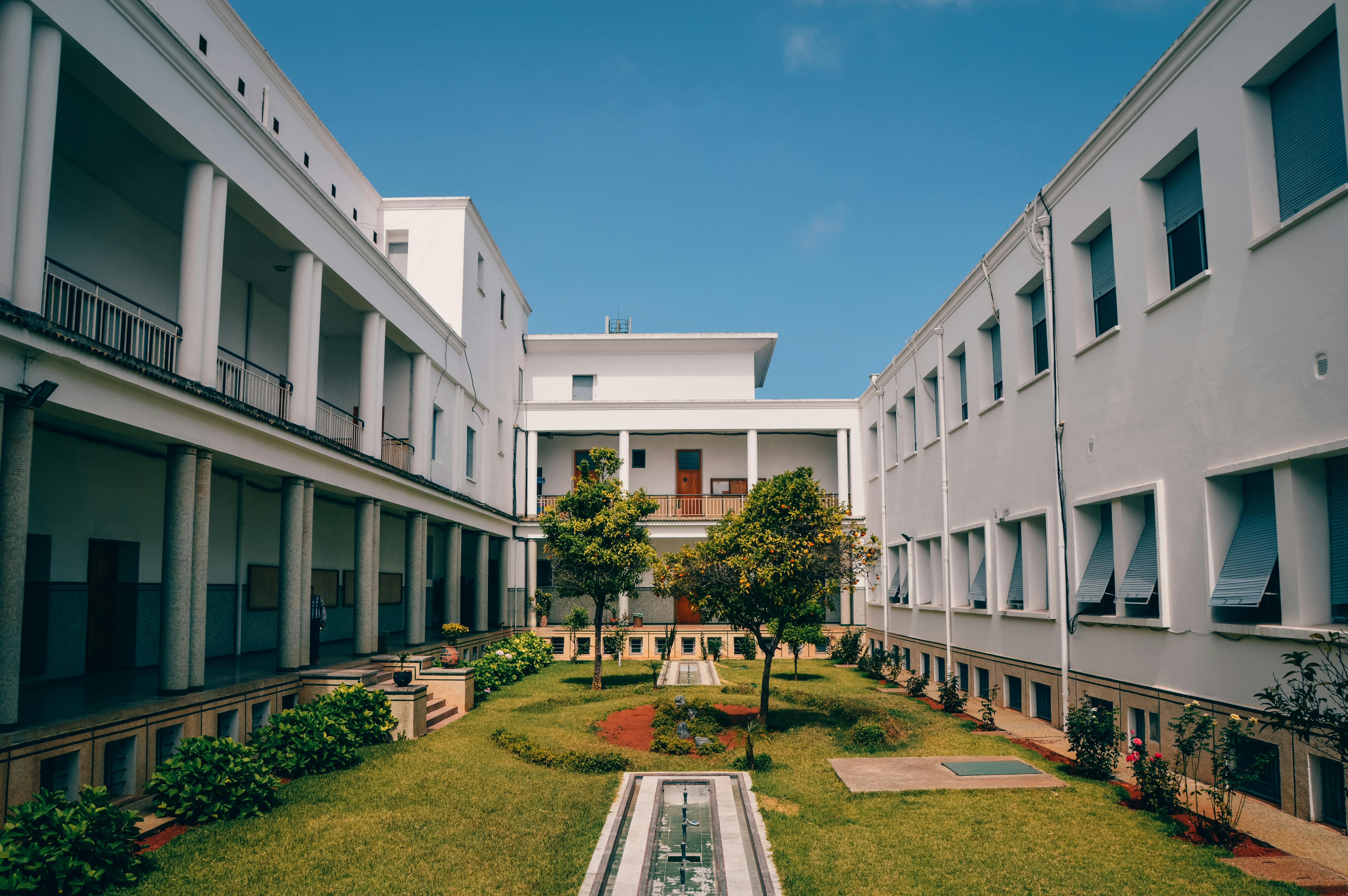 A welcoming view of Northern Lights Elementary School